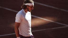 Драмата на Циципас: Бабата на тенисиста починала 5 минути преди финала с Джокович