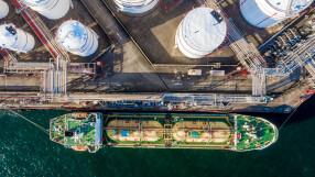 България обезпечава 1/3 от потреблението си с втечнен газ