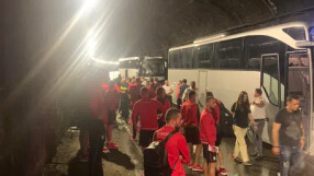 БФС: Неделев е на прегледи, останалите са добре