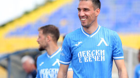 Кой разсърди Ивелин Попов? Бившият национал изригна с пост