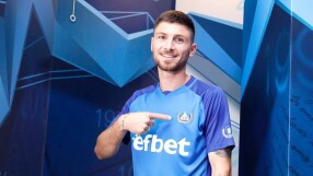 Бивш защитник на 