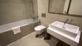 Каюти вместо стаи: Катар настанява фенове на кораби