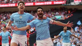 Сити излъга Юнайтед и крачи към требъла, Гюндоган герой