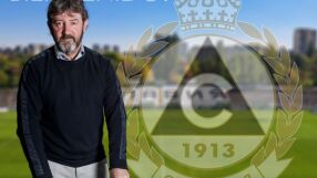 Легенда на Барселона е новият треньор на Славия