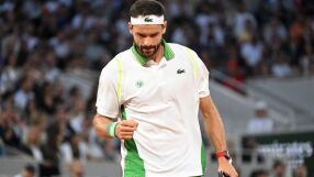 Гришо пак отнесе финландец, продължава напред в Куинс