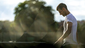 Джокович яде трева на 