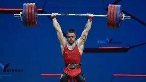 54 дни след операцията: Насар атакува световното с рекорд (ВИДЕО)