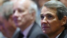 Легенда на Ливърпул се бори за живота си