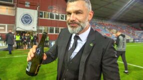 500 бона бетонират пича Стипич в ЦСКА