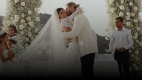 Най-секси репортерката пристана на най-некадърния вратар (СНИМКИ)