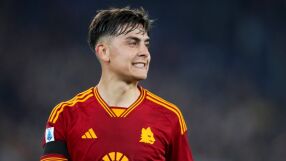 Юнайтед вади 12 милиона за Дибала