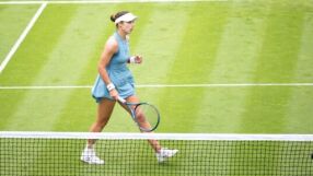 Дона Векич спря Томова за финал