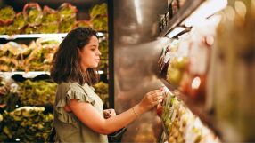  БАБХ: В магазините се предлагат храни с изтекъл срок на годност от 2022 и 2023 г.