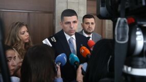 „Демократична България“ внася искане за освобождаване на подуправителя на НЗОК Момчил Мавров