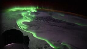 Астронавт засне впечатляващи кадри на Южното сияние от космоса
