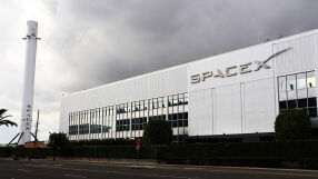 SpaceX отчете загуба от 541 млн. долара