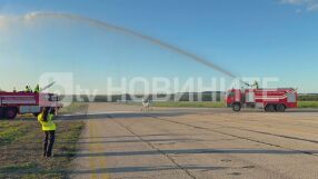1000 пъти излетя и кацна: Български пилот счупи рекорд на „Гинес“