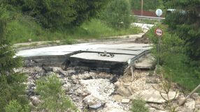 В началото на туристическия сезон: Свлачището над Пампорово все още е опасно