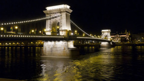 Будапеща влиза в играта