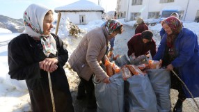 Под преспите в Смолян: За бедствието, хляба и хората