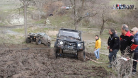 Офроуд - сезонът стартира в Кърджали (ВИДЕО)