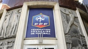 Обискираха Френската футболна централа