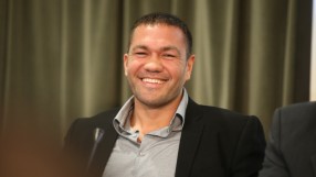 Скромно празненство за рождения ден на Кубрат Пулев (ВИДЕО)