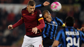 Когато основният ти нападател играе като защитник на противника (ВИДЕО)