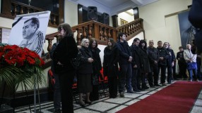 Стотици си взеха последно сбогом с Иван Абаджиев (ВИДЕО и ГАЛЕРИЯ)