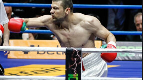 9 от 9 за Тервел Пулев на професионалния ринг (ВИДЕО)