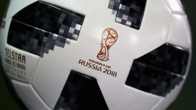 Носят топката за световното в космоса