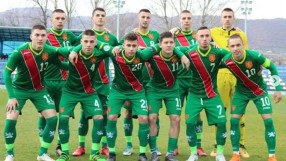 Националите до 19 загубиха от Франция и няма да играят на европейско