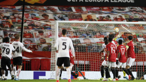 Късен гол запази интригата между 