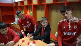 Мартенички от малките фенове за ЦСКА (ВИДЕО)