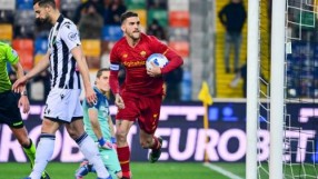 Дузпа в добавеното време измъкна 