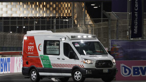 Синът на Шумахер остана невредим при тежка катастрофа в Саудитска Арабия