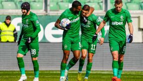 Късен обрат донесе ценен успех за Лудогорец при завръщането на Петев