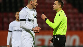 Ярост в Славия: Кашай не знае къде е Илиянци, но с дистанционно управлява съдиите