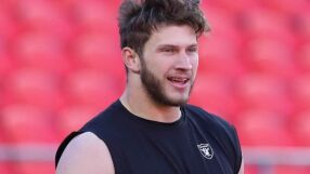 Отиде да подпише с голям отбор, но разбра, че е тежко болен