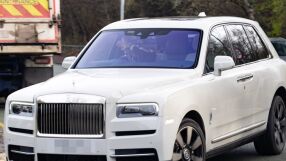 Холанд наруши правилата в кола за 300 000 паунда (ВИДЕО)