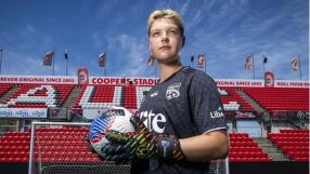 Не съм нито мъж, нито жена! Просто играя футбол