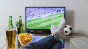 Нова епоха: Погват ни за безплатни мачове вкъщи
