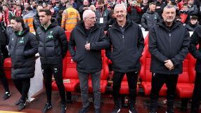 Как Ливърпул и 60 000 на 