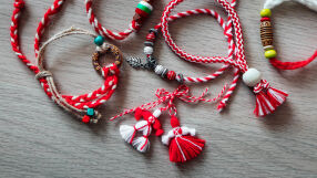 Къде по света, освен в България, се разменят мартеници на 1 март?