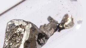 Най-скъпият метал в света е 400 пъти по-ценен от златото