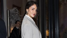 Ейса на Григор блести в мъжки костюм на едно от най-чаканите модни събития (ВИДЕО)