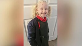 Само на 5 г. Фрея вече е в пубертета, причината -  пластири на майка ѝ