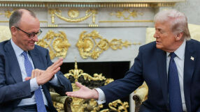 „Всички сме в една лодка“: Мерц се противопостави на Тръмп с исторически жест