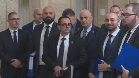 „6666 подписа – за отличници“: Кирил Веселински регистрира МЕЧ за изборите, Радостин Василев е в Дубай