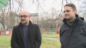 „Бъди човек“: Млади доброволци събират храна за възрастни и социално слаби преди Великден